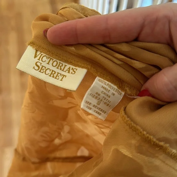 Gold label Victoria’s Secret gold dress - Picture 5 of 5